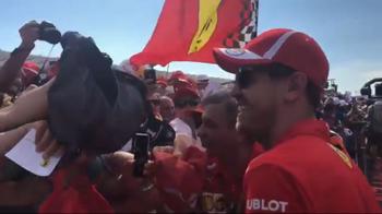 Ressa da stadio: Ã¨ corsa all'autografo per Sebastian Vettel