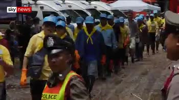 Search continues for boys trapped in cave