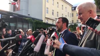 Migranti, Salvini: Ue condivida con Italia peso sbarchi