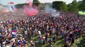 ERROR! Mondiali 2018, a Parigi esplode la gioia dei tifosi francesi