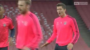 Lewandowski to stay at Bayern