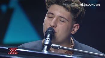 X Factor 2018: standing ovation per Emanuele Bertelli