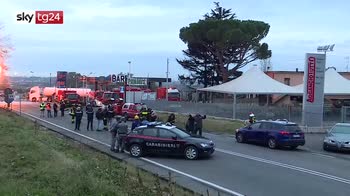 Esplosione distributore, in corso indagini di carabinieri e Vvf
