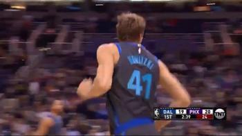 NBA, eterno Nowitzki: il primo canestro del suo 21Â° anno