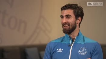 Gomes loving life at Everton