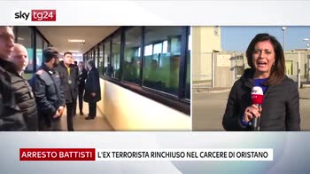 Cesare Battisti in cella: "Sono malato e cambiato"