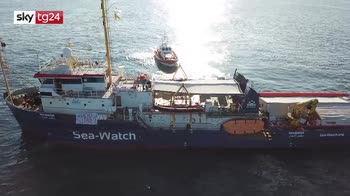 sea watch, pd attacca salvini che conferma linea dura