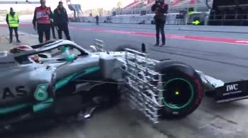 Test F1, Day-1: Hamilton scende in pita