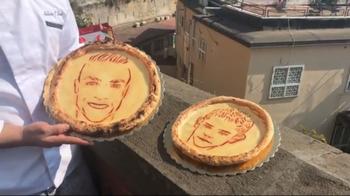 A Napoli spunta la pizza per Cristiano Ronaldo e figlio