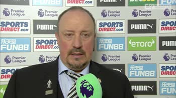 Benitez 'not too close' to new deal