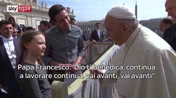 greta a roma, ha incontrato il papa è attesa al senato