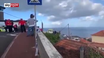 ERROR! macchia autobus ribaltato Madeira
