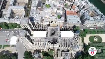 Notre Dame, video col drone svela il tetto provvisorio