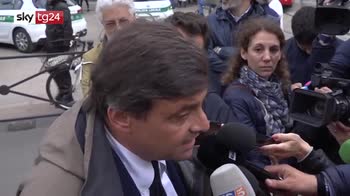 ERROR! Calenda in piazza a Milano, sfida a Salvini