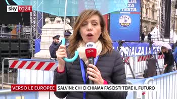 Milano, in piazza Duomo la manifestazione di Salvini
