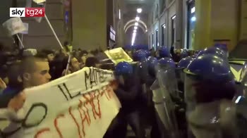 Salvini a Firenze, cariche e scontri con polizia