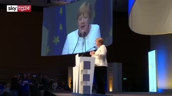 Merkel verso l'addio: difendiamo l'Europa