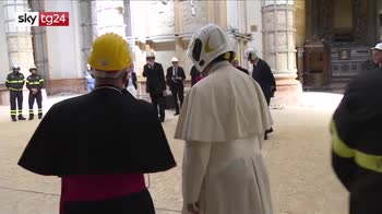 Papa a Camerino, Bergoglio: politica non dimentichi promesse post-terremoto