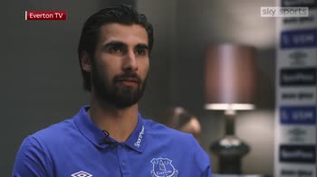 Gomes joins Everton in £22m deal
