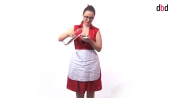 Housekeeping - Le pulizie settimanali in cucina: il forno tradizionale e a microonde