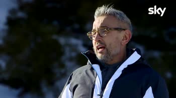 video-Bruno Barbieri 4 Hotel: Lezione di sci sull'Etna