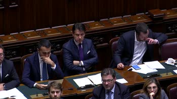 ERROR! Zingaretti a Sky Tg24: governo paralizza l'Italia e Salvini scappa