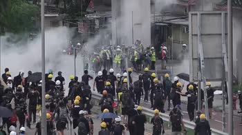 ERROR! Proteste a Hong Kong, in migliaia sfidano la polizia