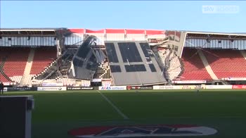 AZ Alkmaar stadium roof collapse