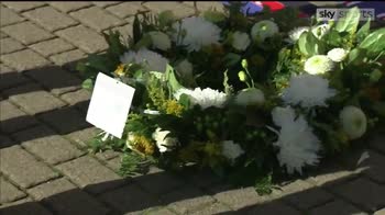 Celtic lay wreath for Ricksen