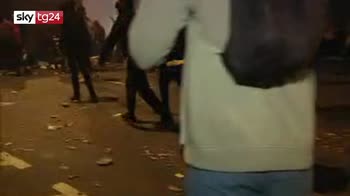 Proteste Barcellona, guerriglia in strada