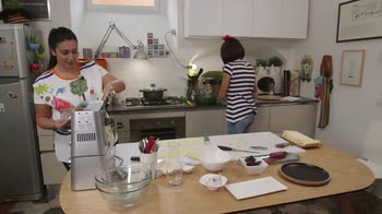 La cucina delle ragazze – Scialatielli baccalà e peperoni cruschi