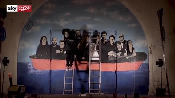 Bologna, murales di TvBoy per lanciare ultimo album di Guccini