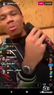 NBA, Giannis in versione Singstar canta "Let me love you"