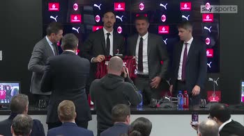 Zlatan unveiled as AC Milan player