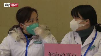 Virus Cina, 3 morti e 140 casi