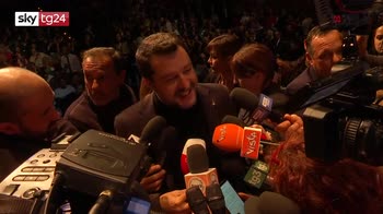 Sardine contro decreti sicurezza e Salvini attacca governo
