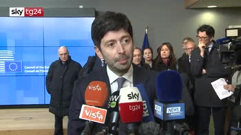 Coronavirus, Speranza: questa battaglia va vinta insieme Coronavirus, Speranza: questa battaglia...