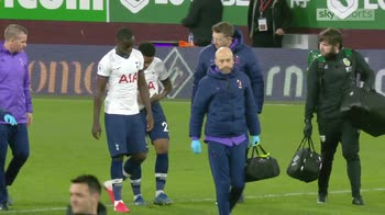 Jose on Spurs injury crisis: You have to laugh!