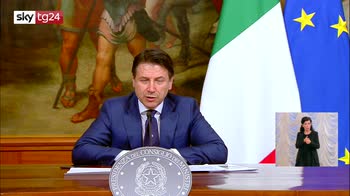 Conte: chiusura fino 3 maggio necessaria