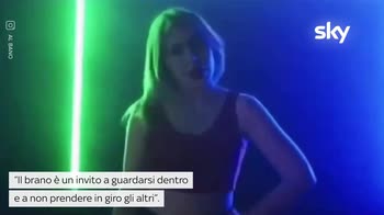 VIDEO Jasmine Carrisi debutta come cantante