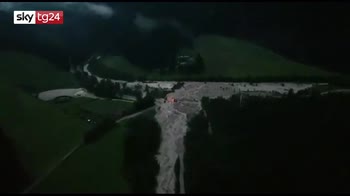 Frana in Alto Adige, l'acqua invade la valle. VIDEO