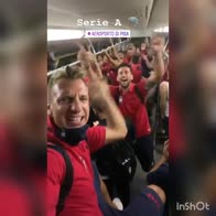 VIDEO. Crotone promosso in Serie A: festa in aeroporto
