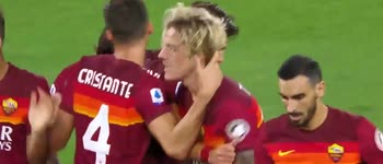 Zaniolo attraversa il campo palla al piede contro la Juve