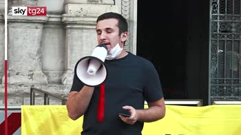 Milano, flashmob Amnesty per la liberazione di Patrick Zaky