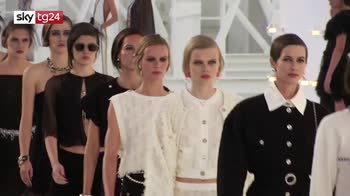 Paris Fashion Week, chiudono Chanel e Vuitton
