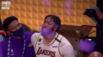 NBA, i festeggiamenti dei Lakers fanno il giro del mondo