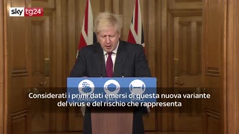 Virus, Boris Johnson: non possiamo continuare con il Natale come programmato