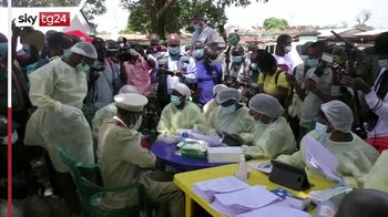 Guinea, cominciata la campagna vaccinazione contro ebola