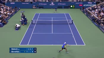 US Open, Berrettini lotta ma vince Djokovic:...