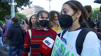 Milano, sciopero clima. Giovani: se ne parli anche a scuola